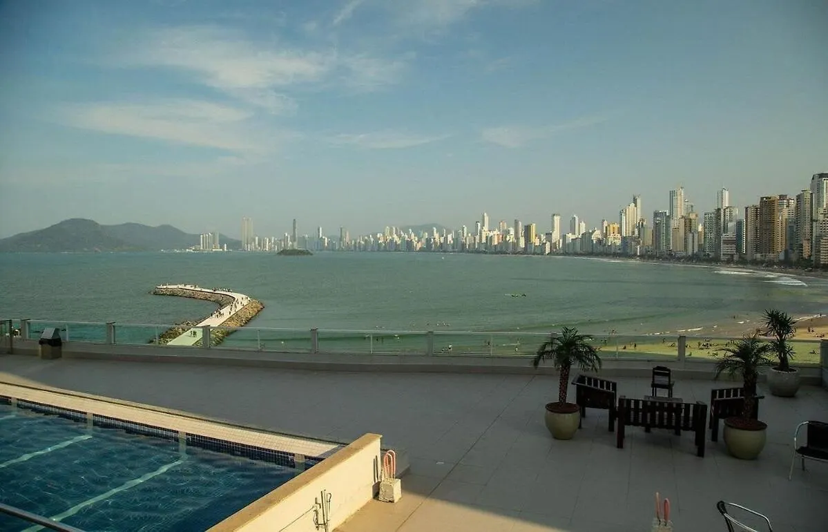 Apartamento Para Casais, Predio Beira Mar, Em Frente A Roda Gigante Balneário Camboriú Brasil