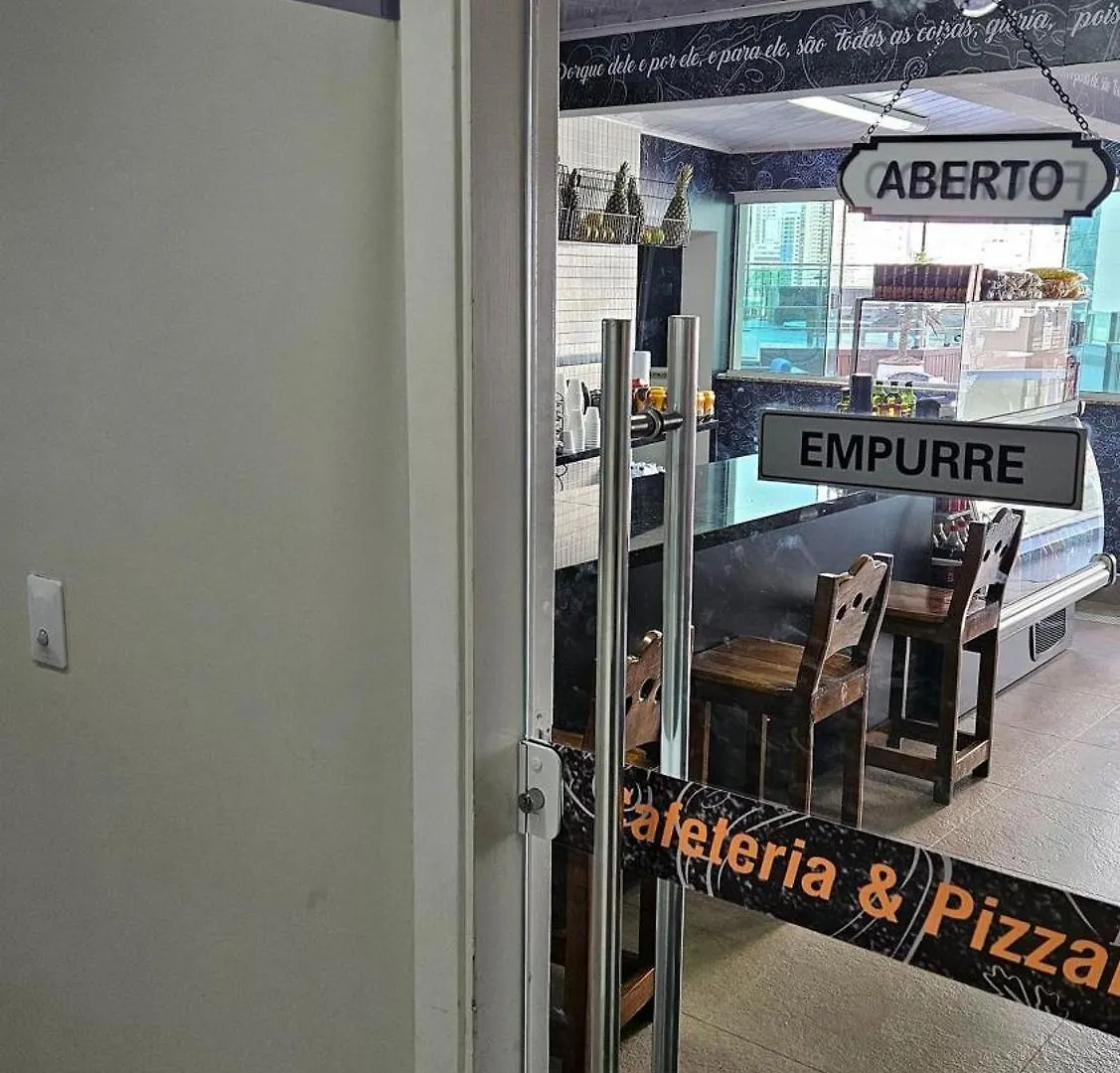 Para Casais, Predio Beira Mar, Em Frente A Roda Gigante Balneário Camboriú
